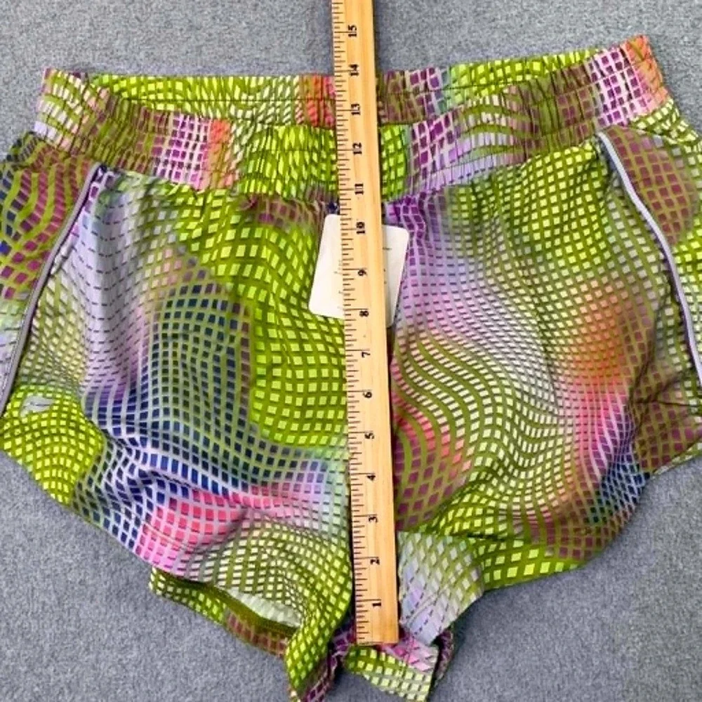 NEW Fabletics Shorts Eco Full Speed Run Short Womens L Drawstring Multicolor Run